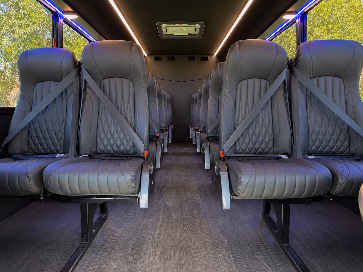 airport transfer buses for wedding guests flying into central florida