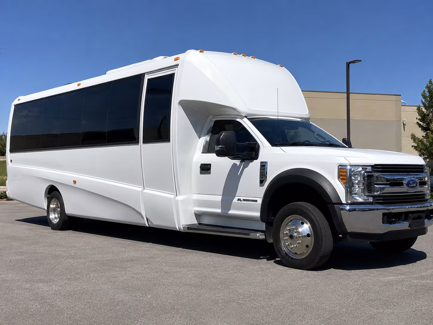 charter buses for deltona prom after parties and group dinners